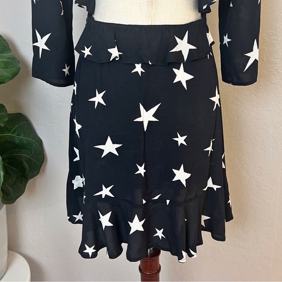 •K/LAB• Black / White Star Print Crepe Open Back Ruffle Mini Dress Size S‎ - Picture 8 of 14